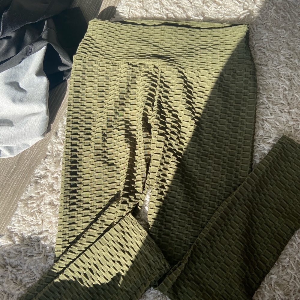 TikTok leggings !!